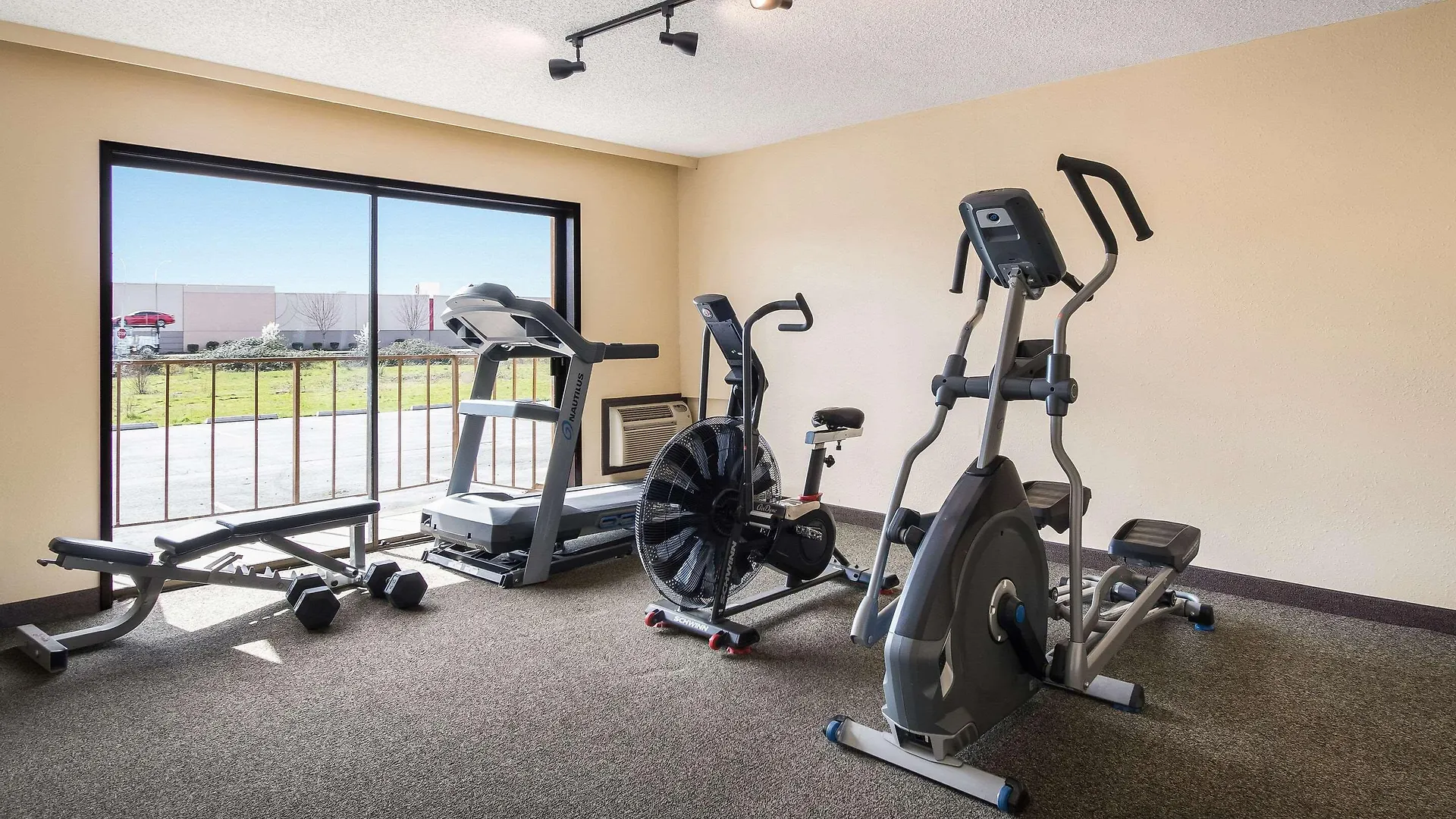 Rodeway Inn & Suites Portland - Jantzen Beach 2*,  United States