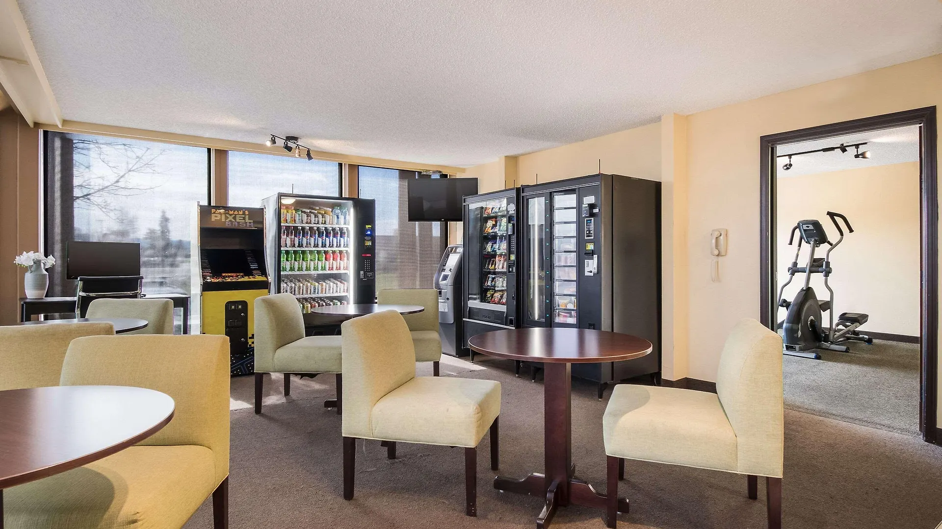 Rodeway Inn & Suites Portland - Jantzen Beach Hotel