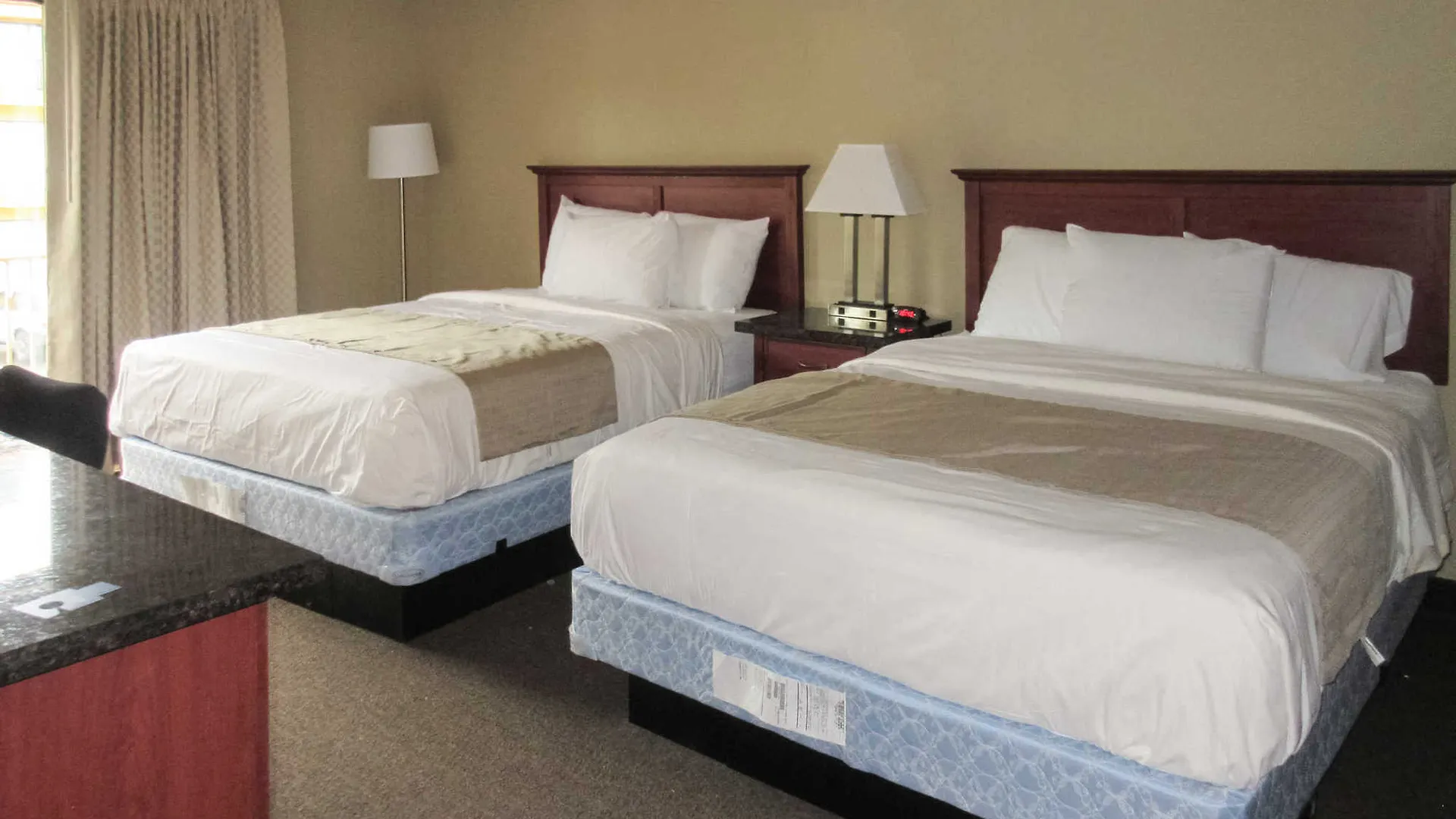 Rodeway Inn & Suites Portland - Jantzen Beach Hotel