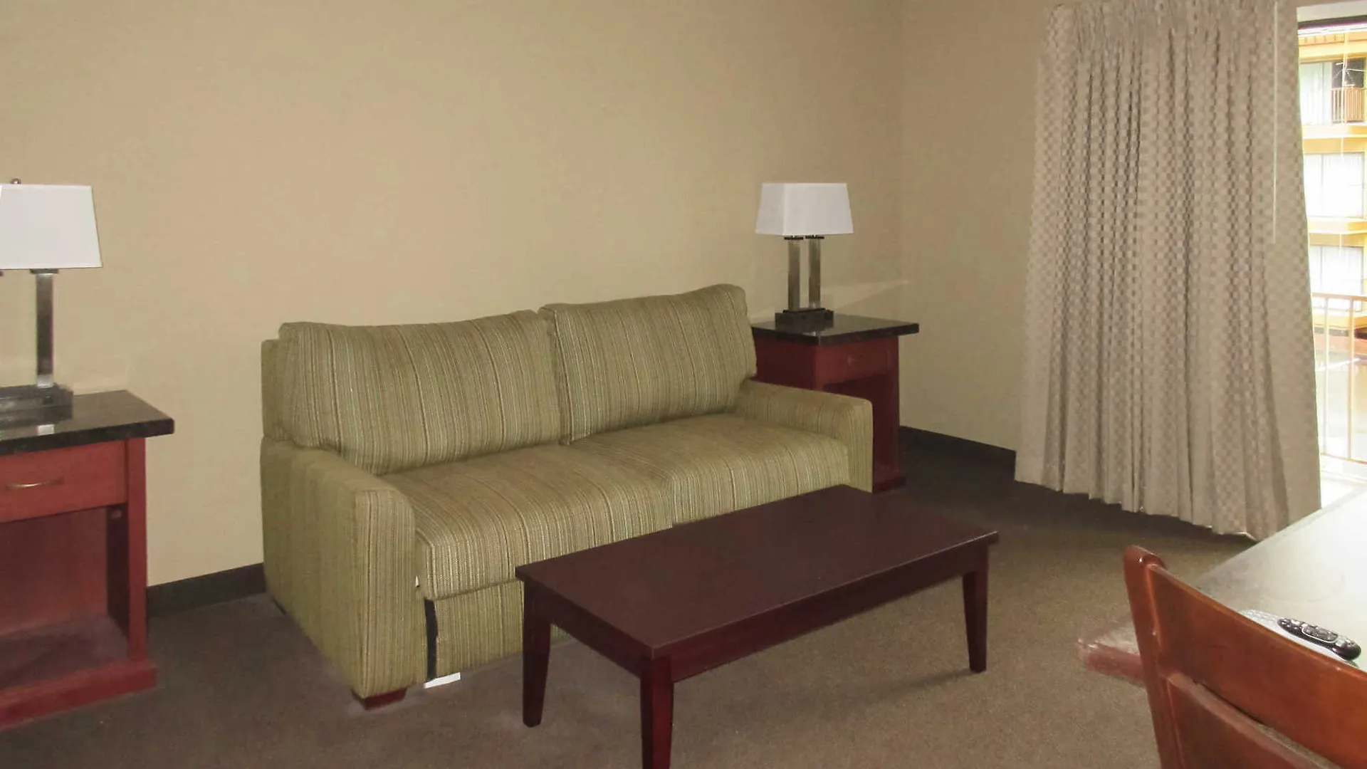 Rodeway Inn & Suites Portland - Jantzen Beach Hotel
