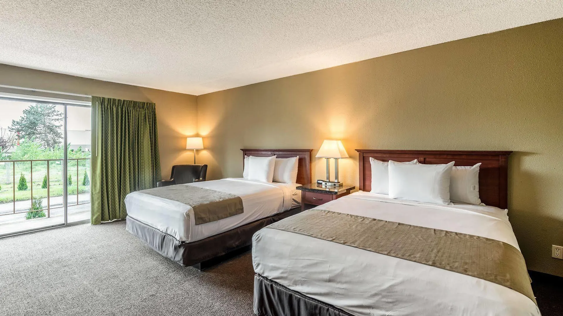 Rodeway Inn & Suites Portland - Jantzen Beach 2*,
